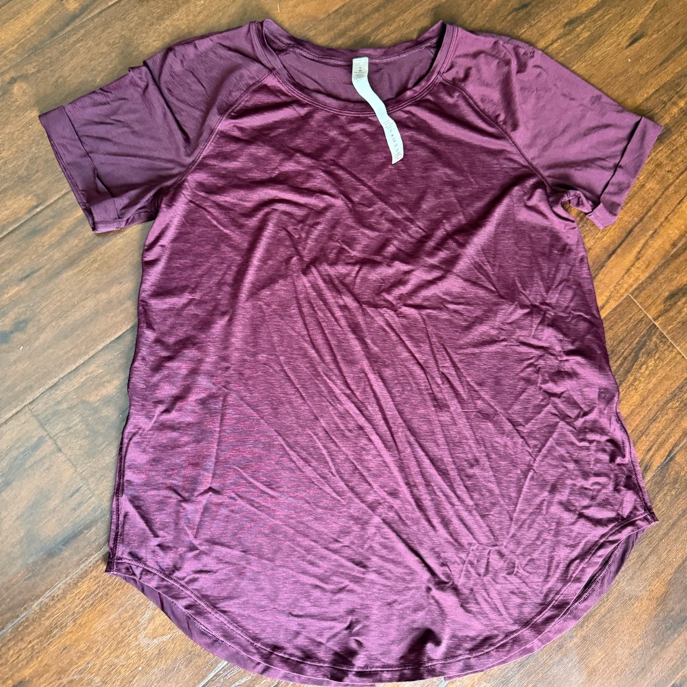 Lululemon Lightweight Slit Back Tee size 4